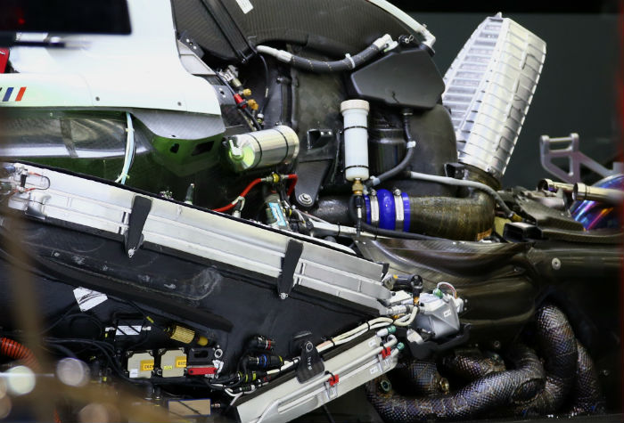 Haas VF16