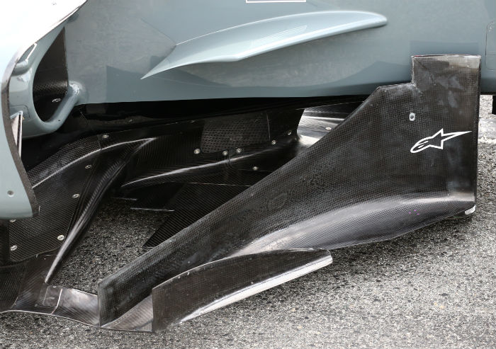 Haas VF-17