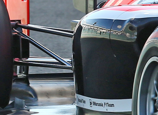 Marussia MR03