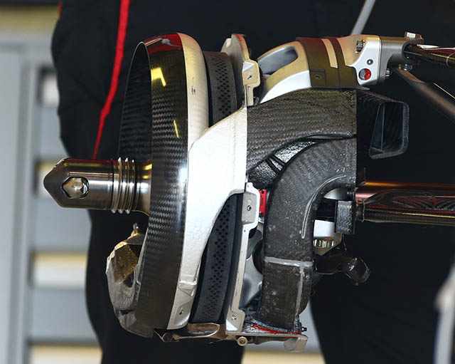 Marussia MR03