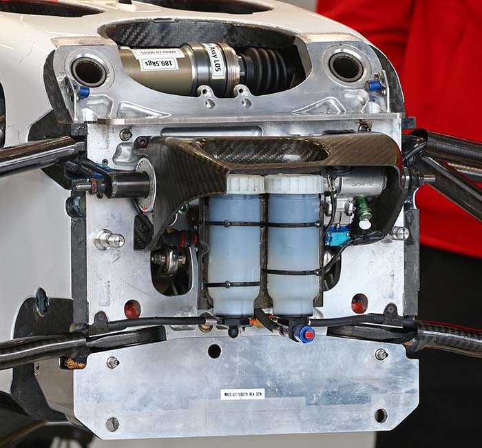 Marussia MR03