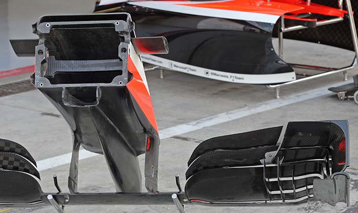 Marussia MR03