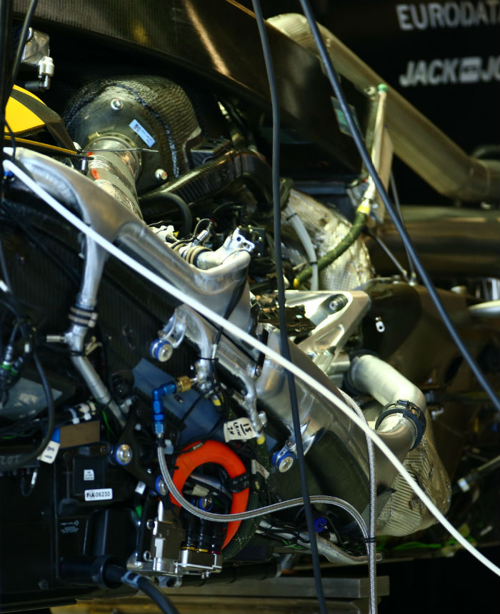 Renault RS16