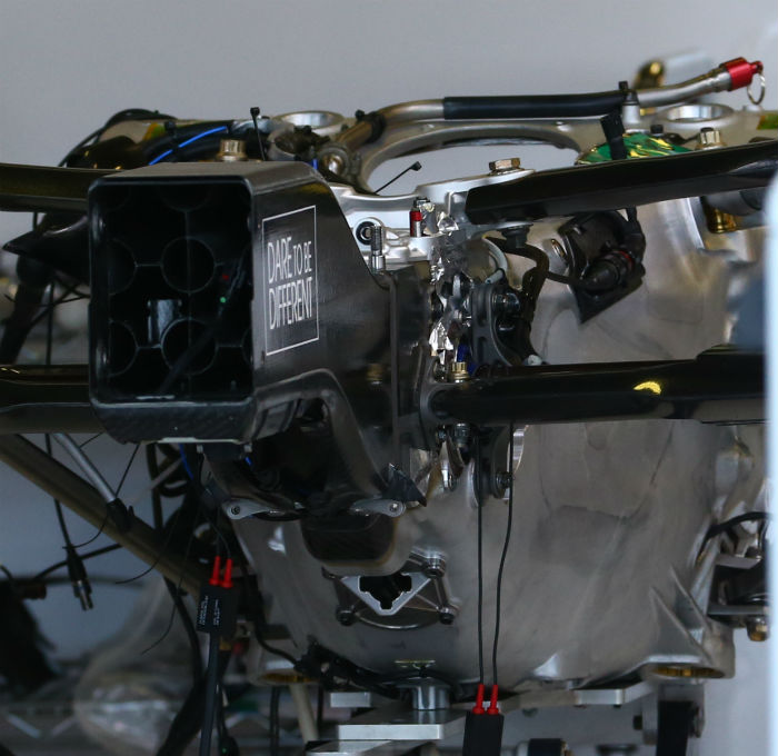 Williams FW38