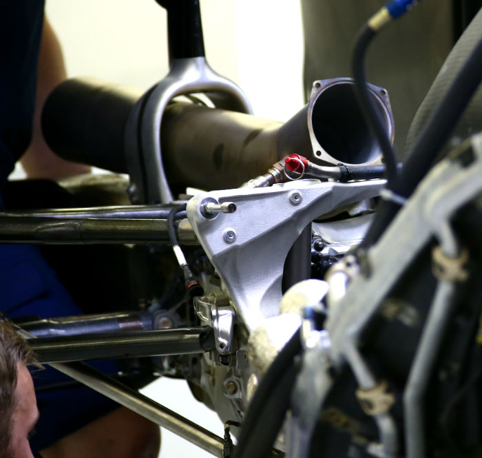 Williams FW38